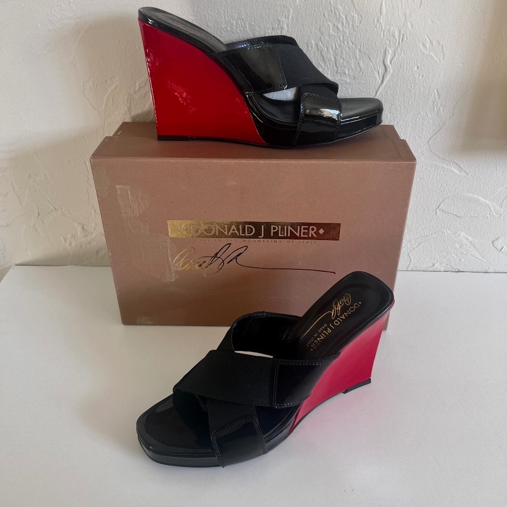 Donald Pliner Ishi Black/Red Patent Leather Elastic Strap Wedge Sandals 8.5M